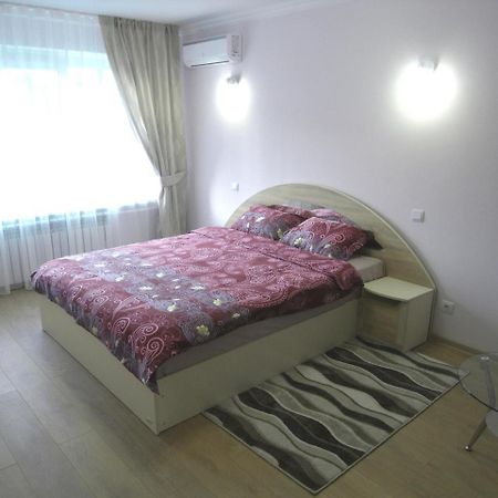 Modern Apartment Кишинів Екстер'єр фото